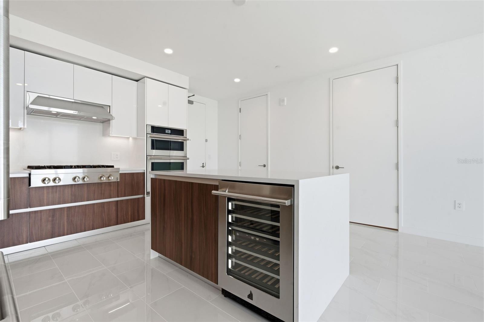 Image 10 of 28 For 400 Central Avenue 1708