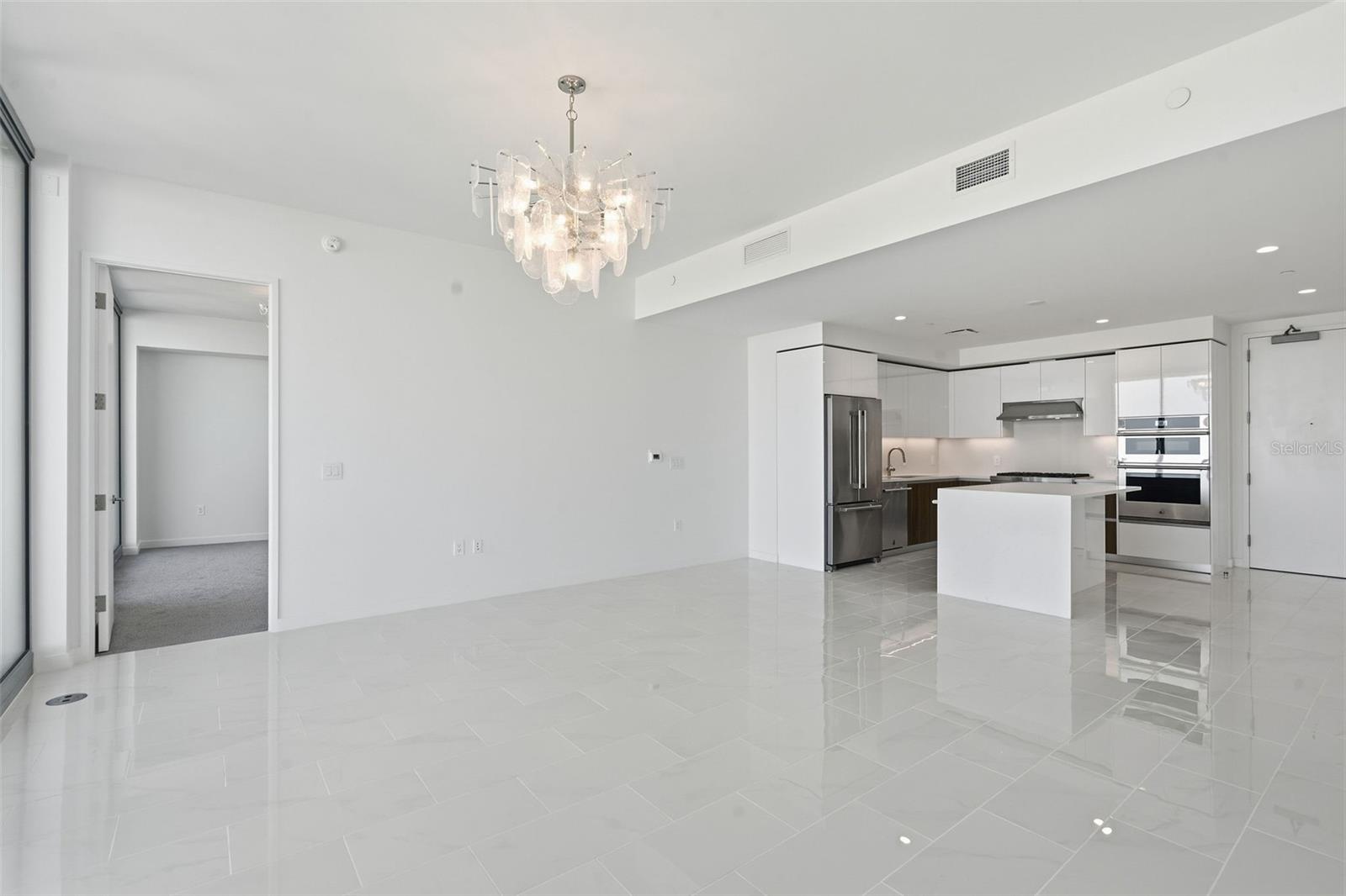 Image 16 of 28 For 400 Central Avenue 1708