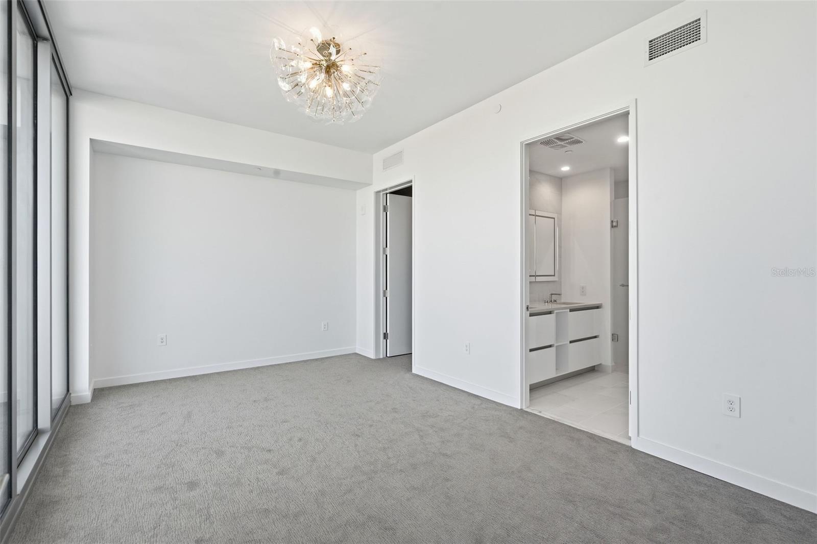 Image 17 of 28 For 400 Central Avenue 1708