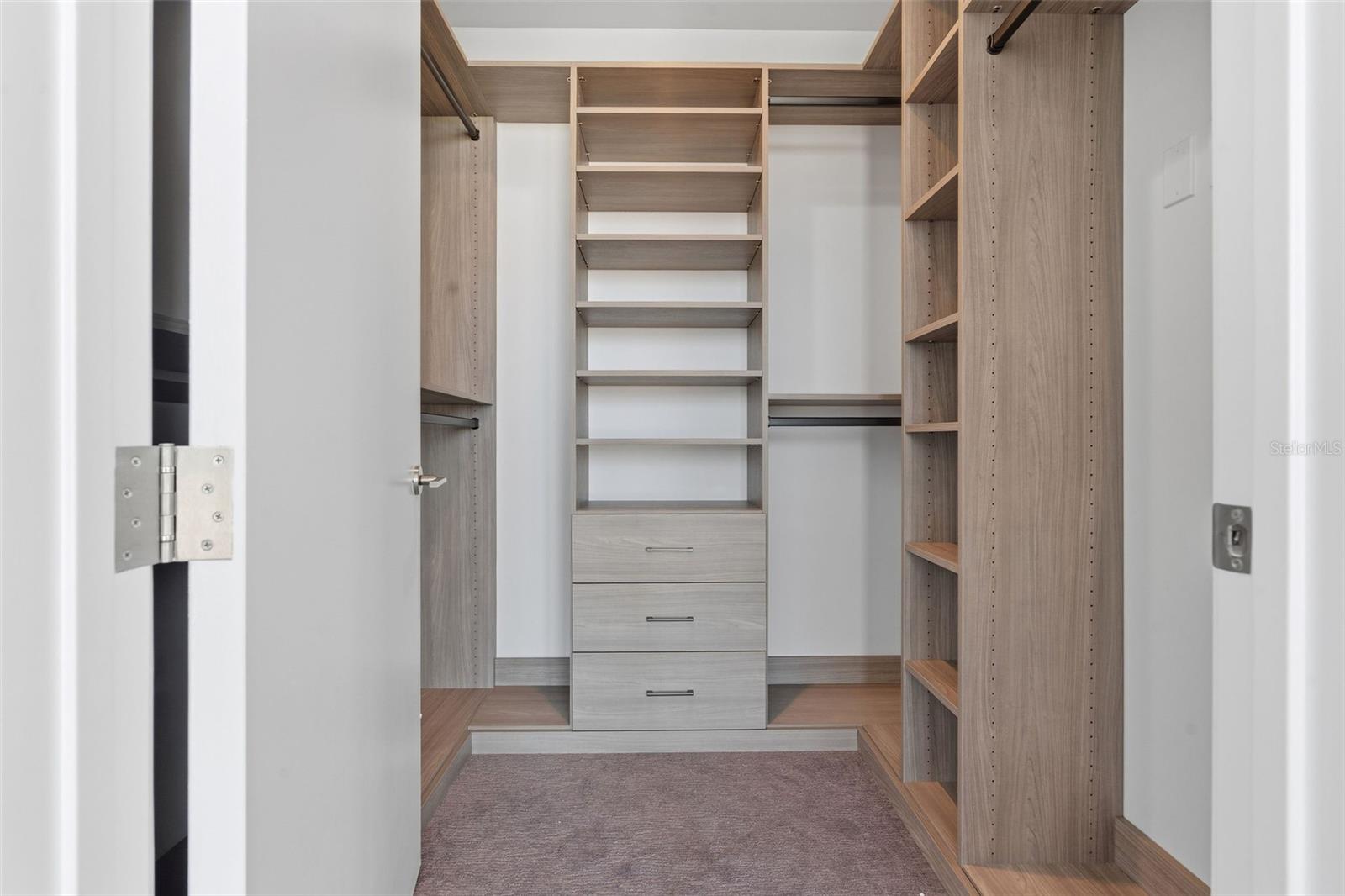 Image 20 of 28 For 400 Central Avenue 1708