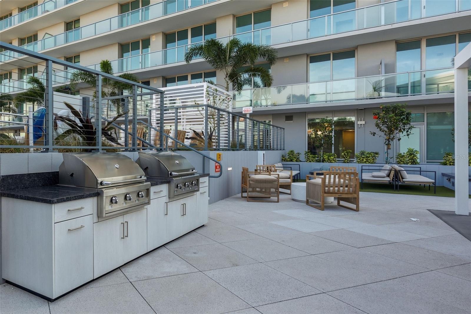 Image 22 of 28 For 400 Central Avenue 1708