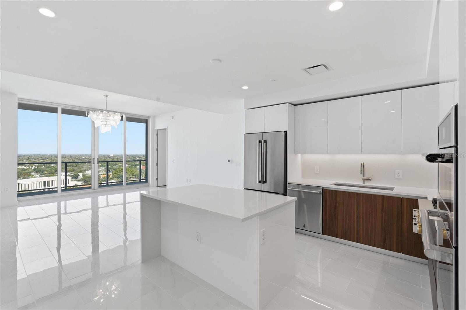 Image 3 of 28 For 400 Central Avenue 1708