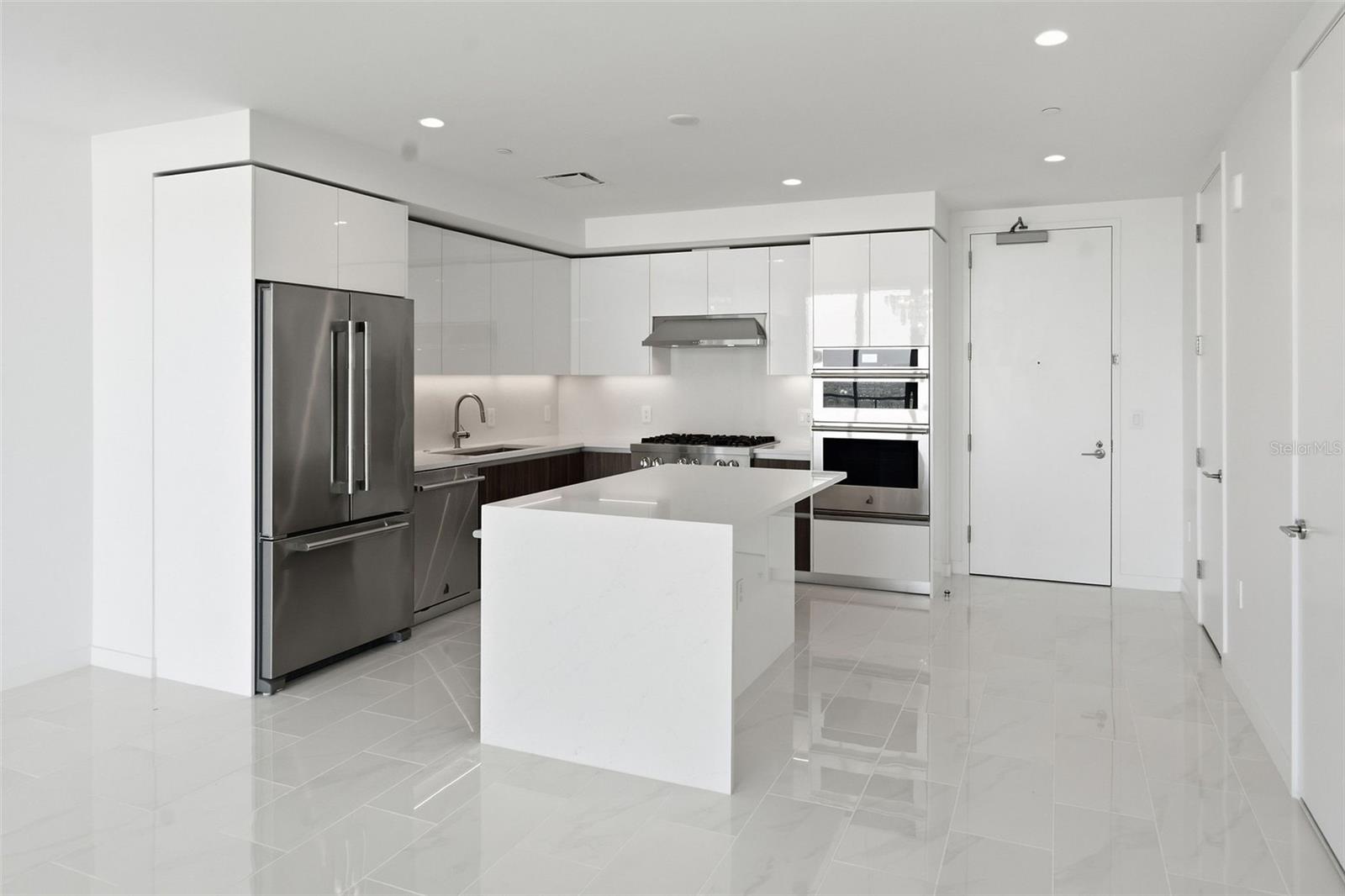 Image 7 of 28 For 400 Central Avenue 1708