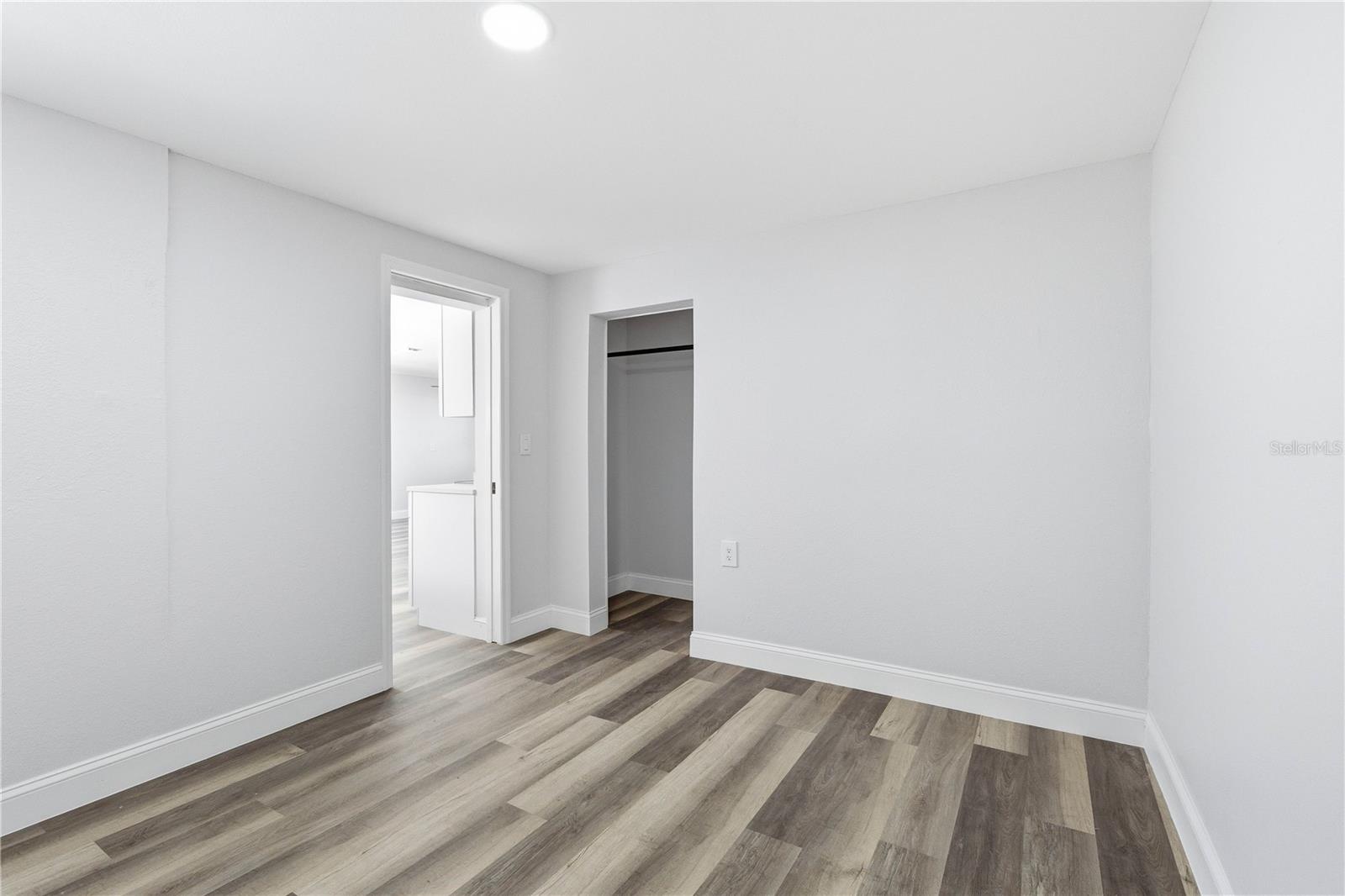 Image 17 of 31 For 8902 Norfolk Street