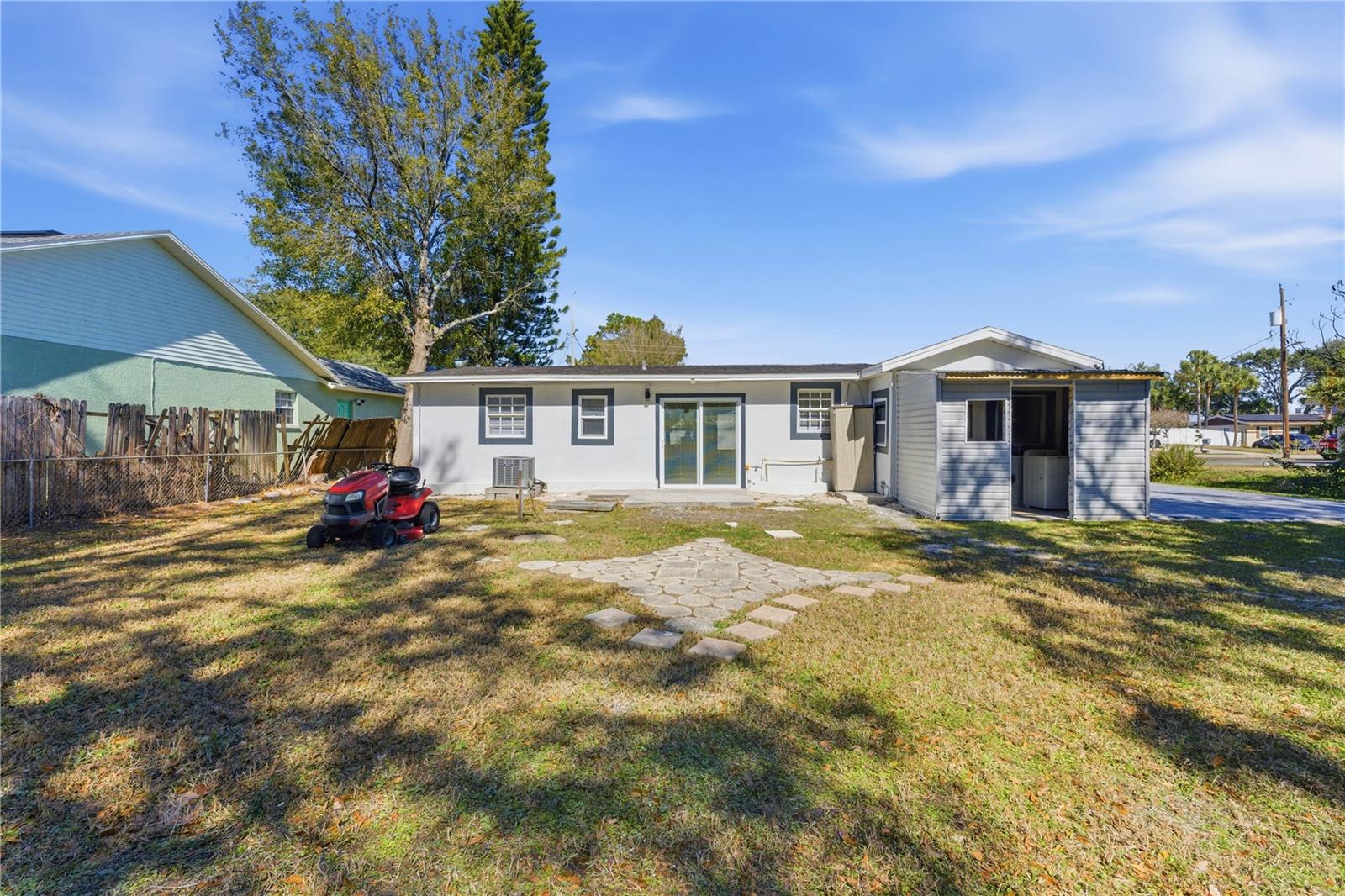 Image 22 of 31 For 8902 Norfolk Street