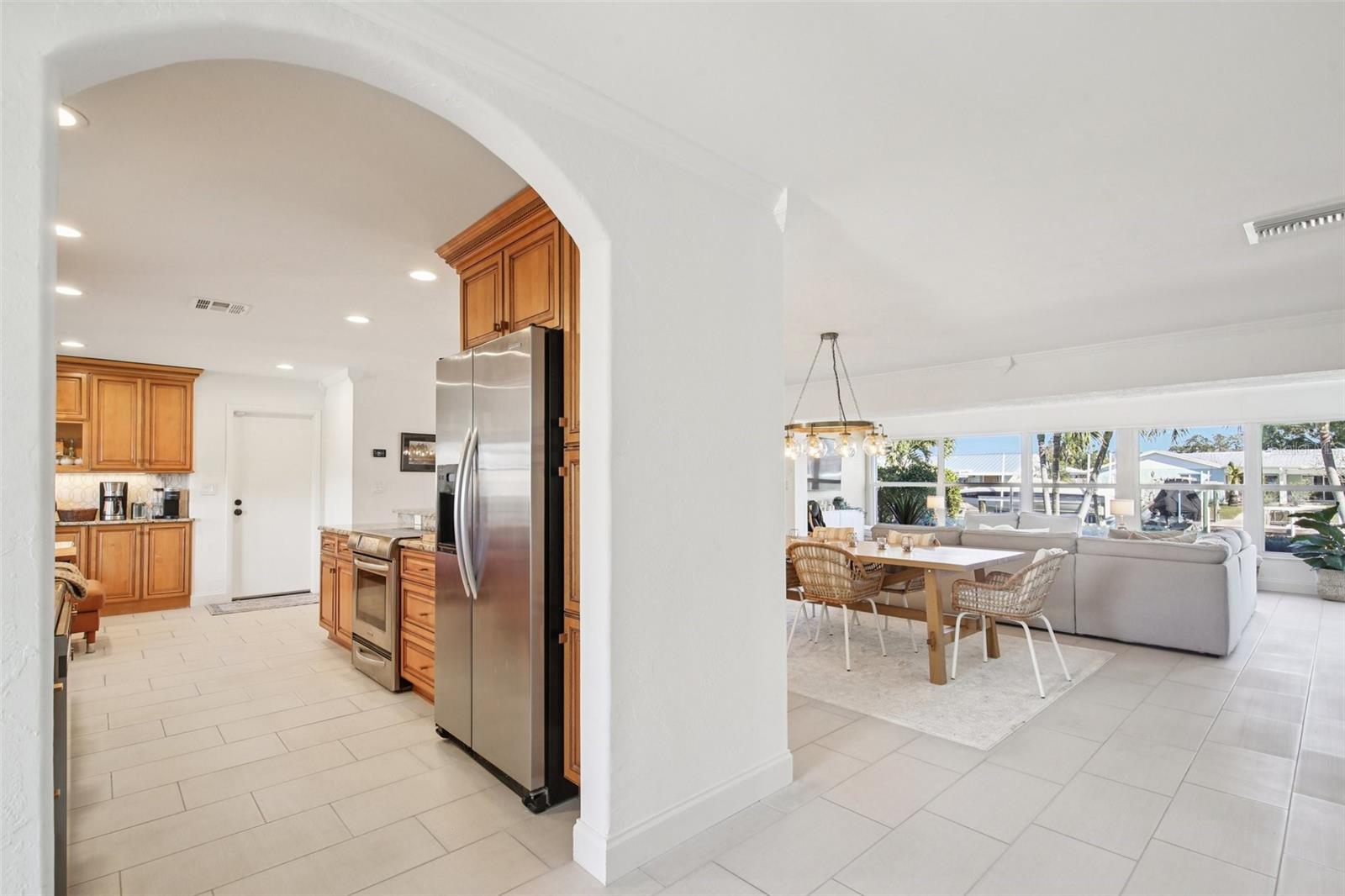 Image 15 of 39 For 3963 14th Street Ne