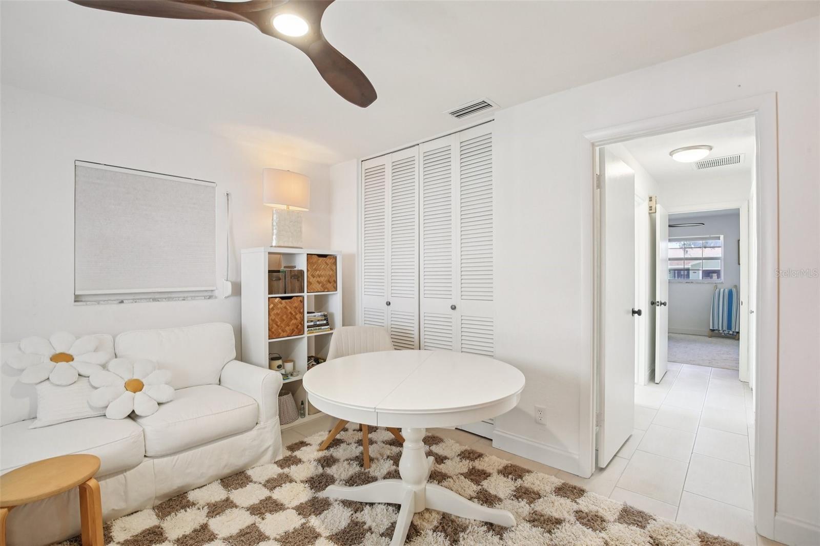 Image 22 of 39 For 3963 14th Street Ne