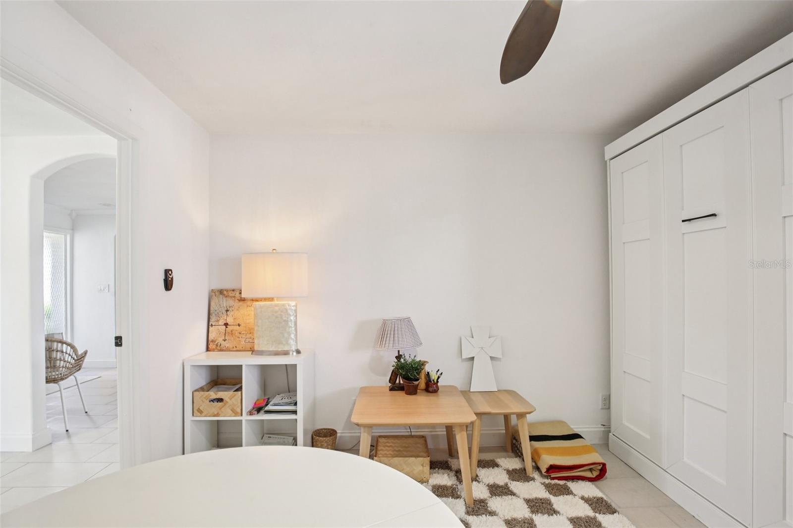 Image 23 of 39 For 3963 14th Street Ne