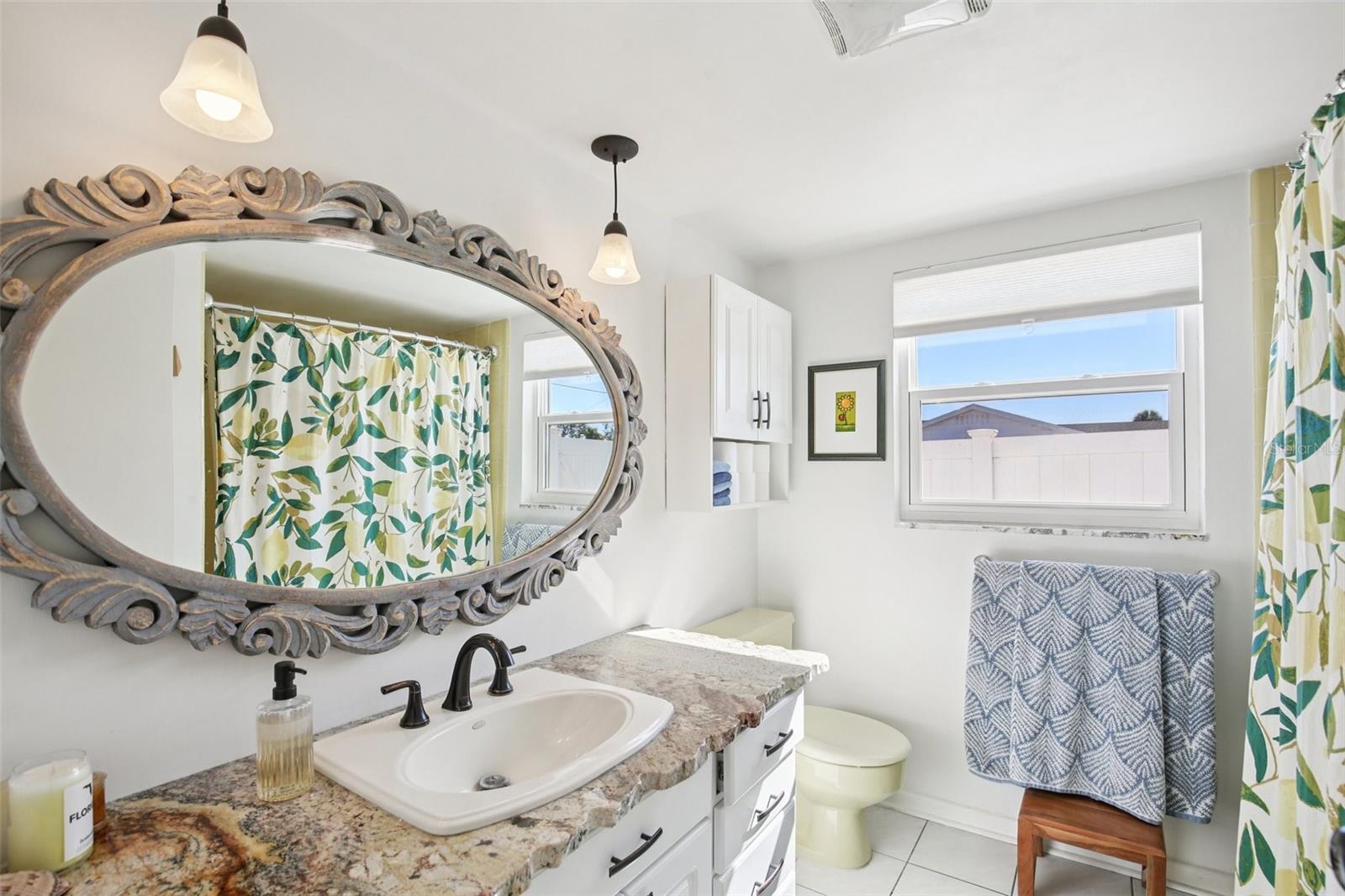 Image 24 of 39 For 3963 14th Street Ne