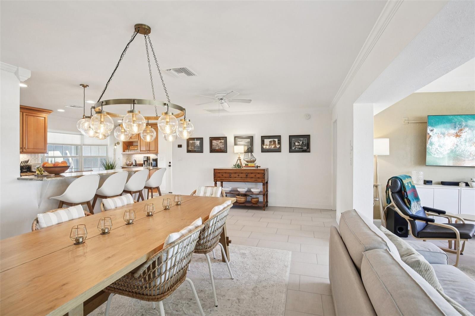 Image 9 of 39 For 3963 14th Street Ne