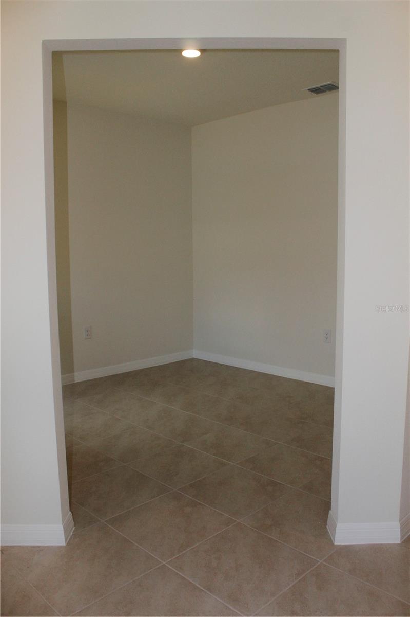 Image 25 of 35 For 2694 Sunkissed Drive