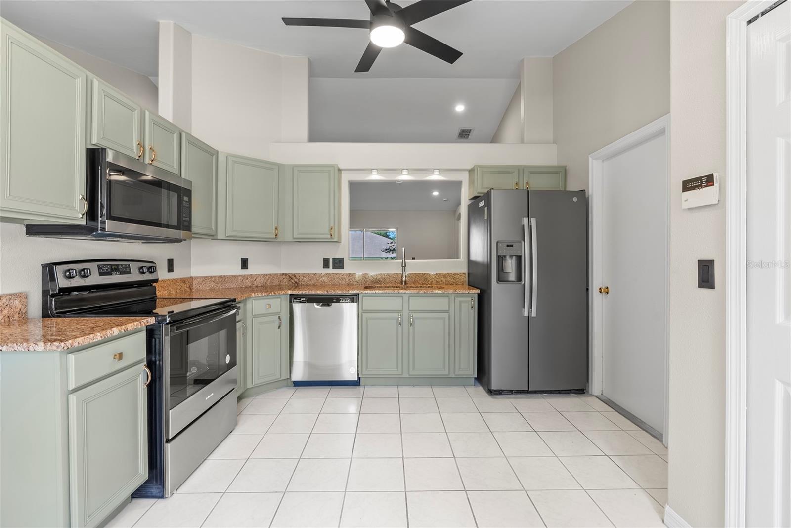 Image 4 of 30 For 1709 Powder Ridge Drive