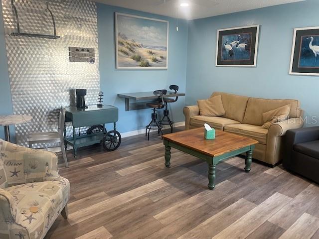 Image 3 of 15 For 159 Medallion Boulevard E