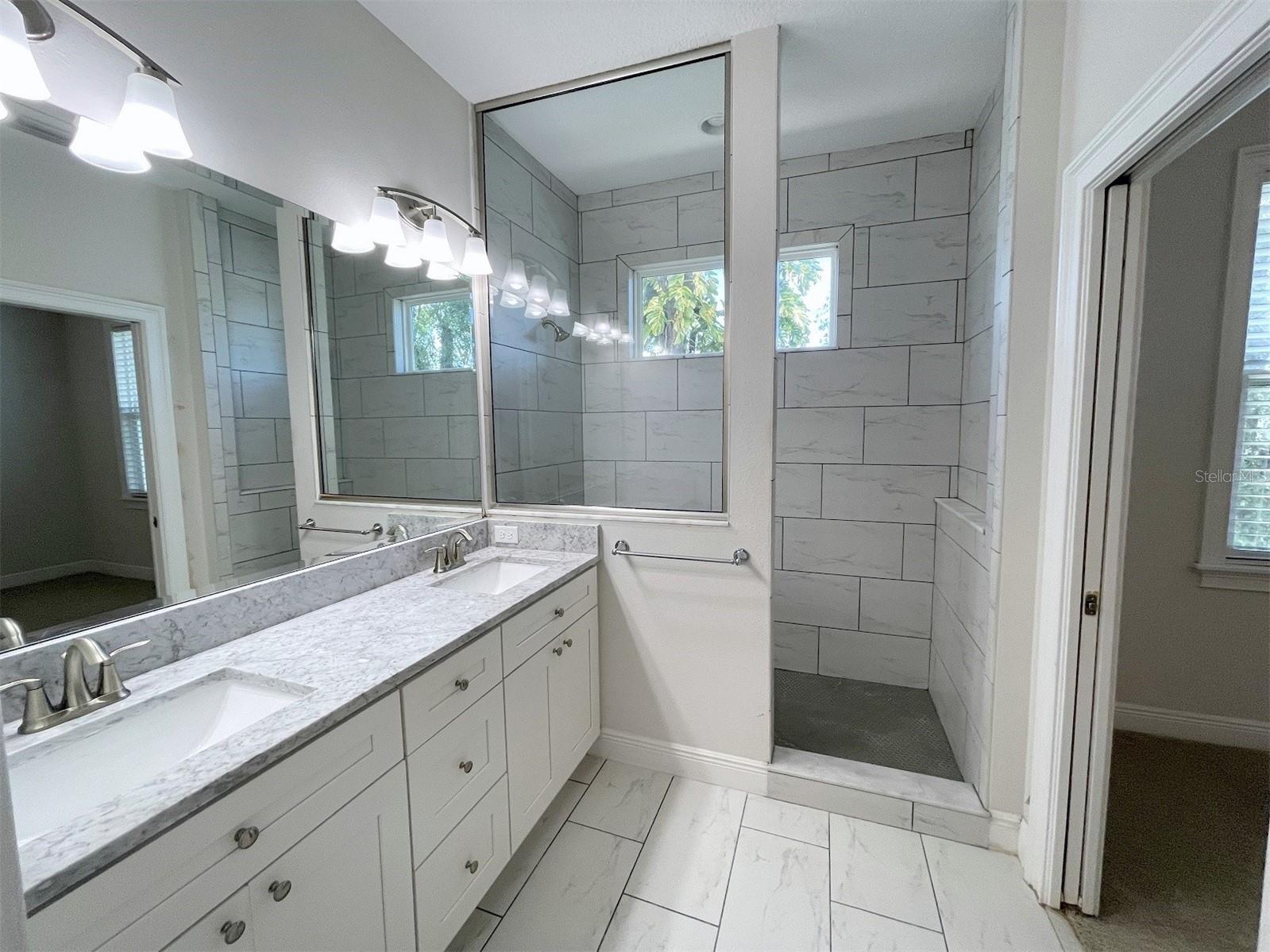 Image 19 of 23 For 2411 Fig Street 2