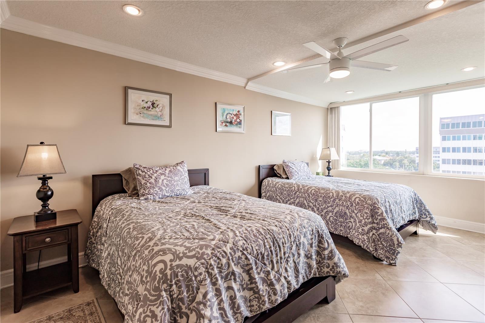 Image 17 of 24 For 1055 Peppertree Drive 606aa