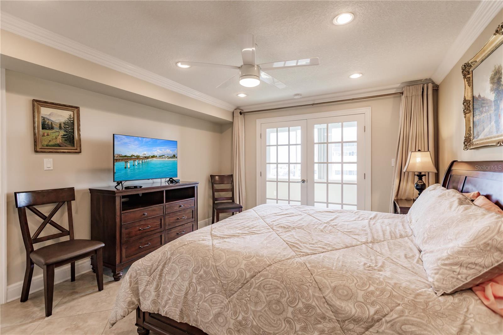 Image 21 of 24 For 1055 Peppertree Drive 606aa