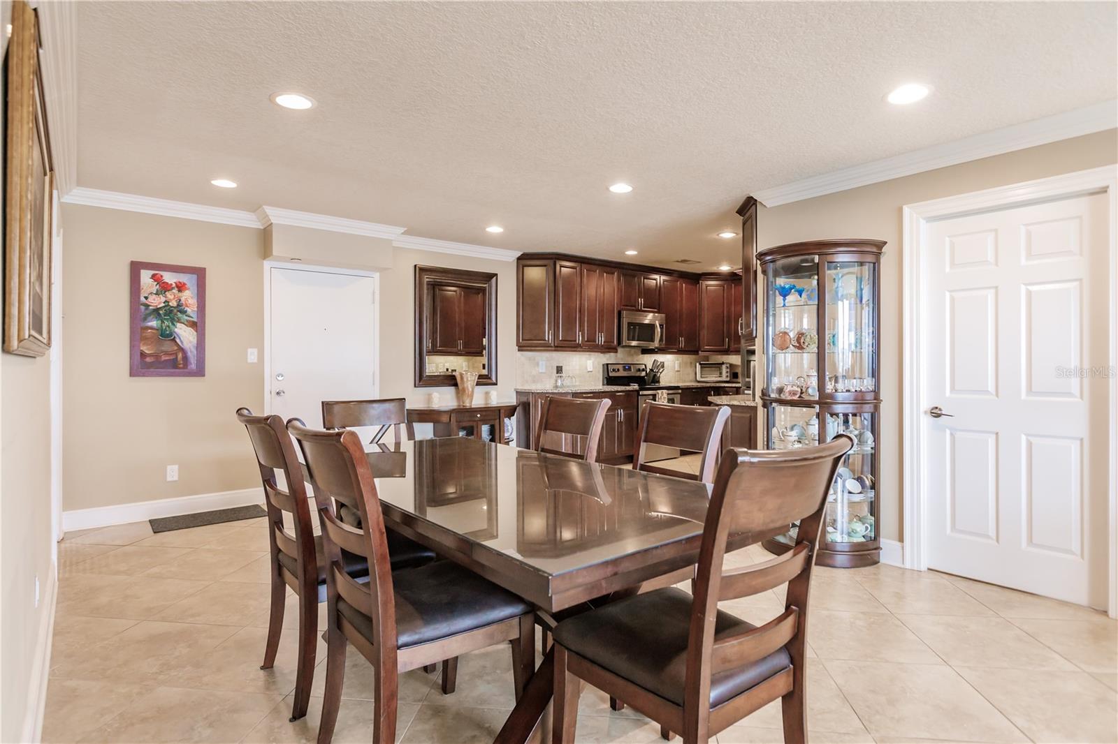 Image 9 of 24 For 1055 Peppertree Drive 606aa