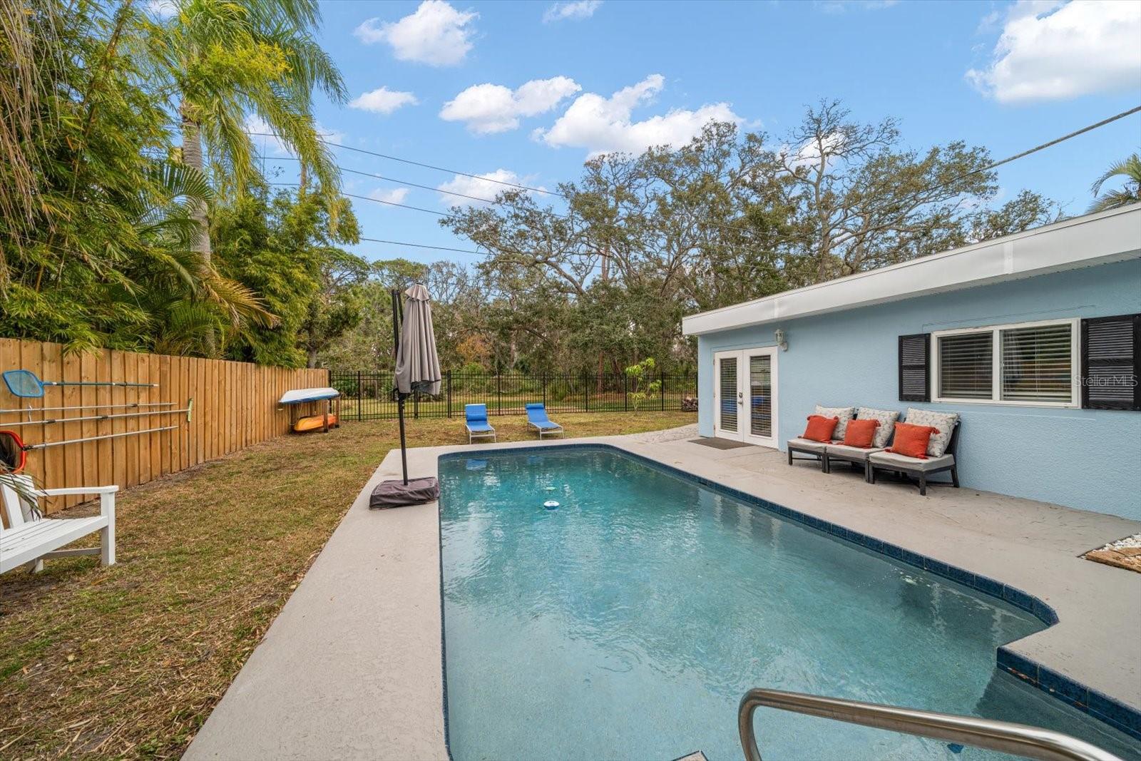 Image 39 of 52 For 1881 San Mateo Drive