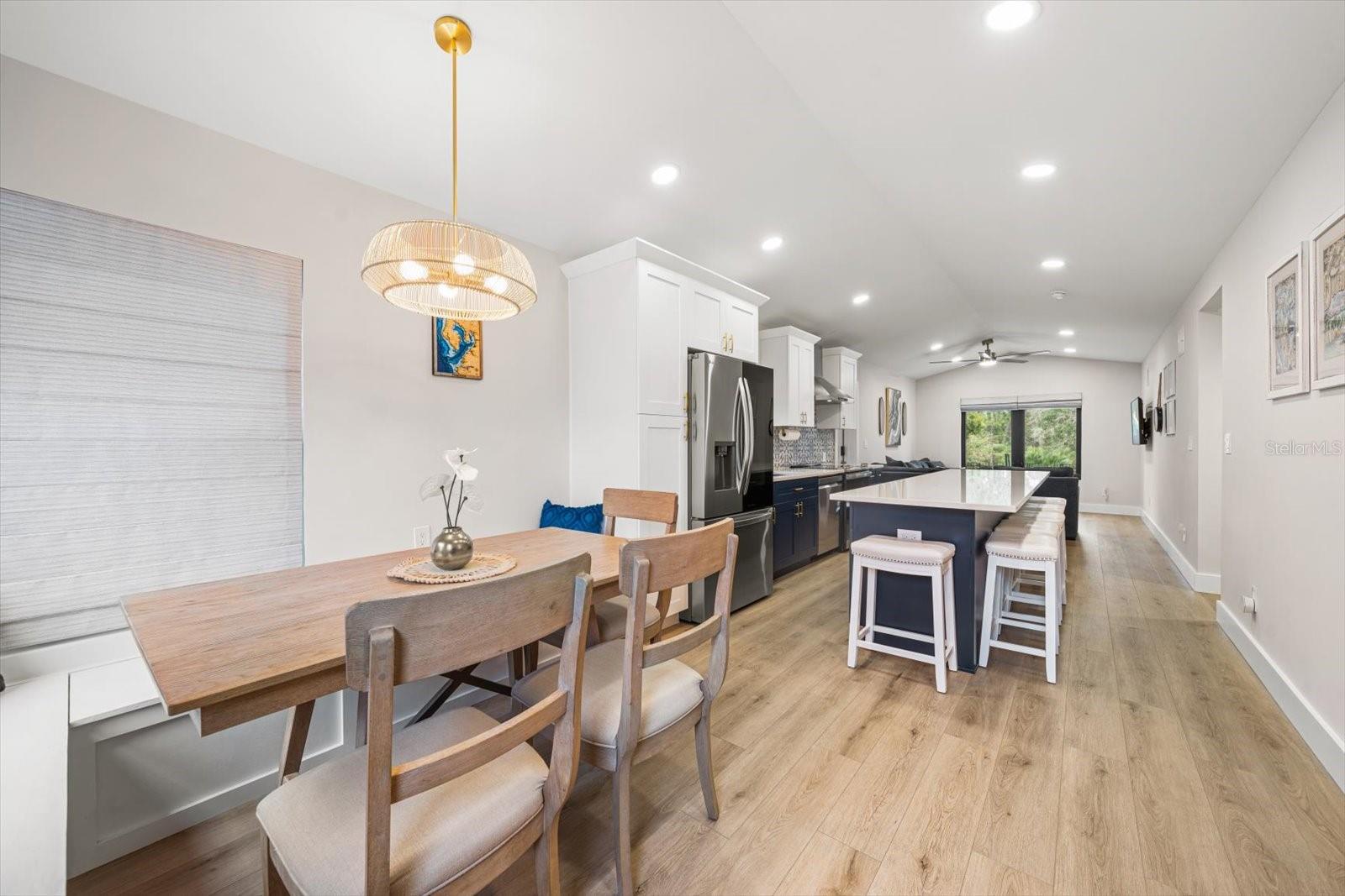 Image 6 of 52 For 1881 San Mateo Drive