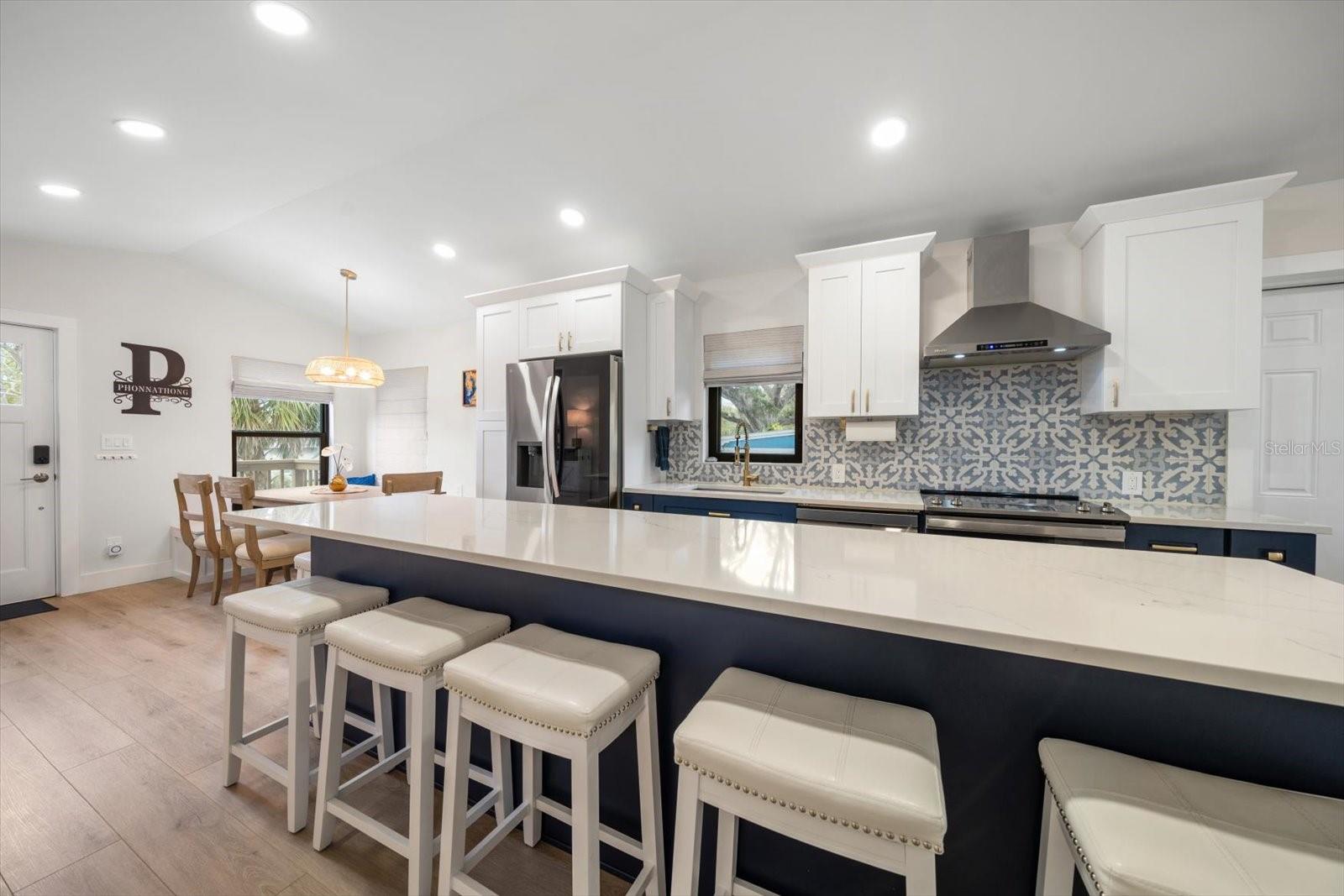 Image 7 of 52 For 1881 San Mateo Drive