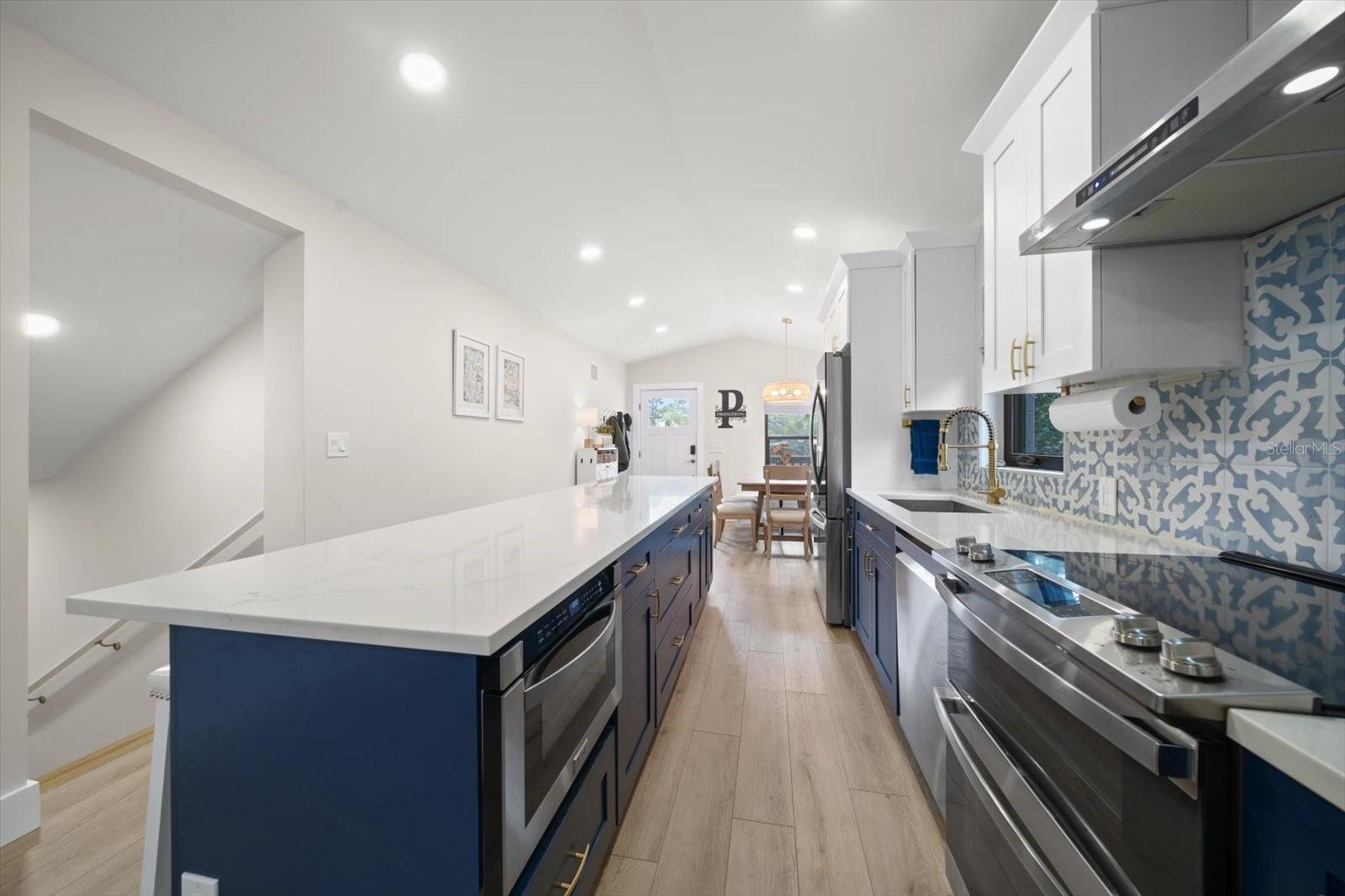 Image 9 of 52 For 1881 San Mateo Drive