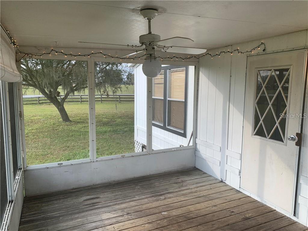 Listing photo id 17 for 8719 & 8809 Lithia Pinecrest Road