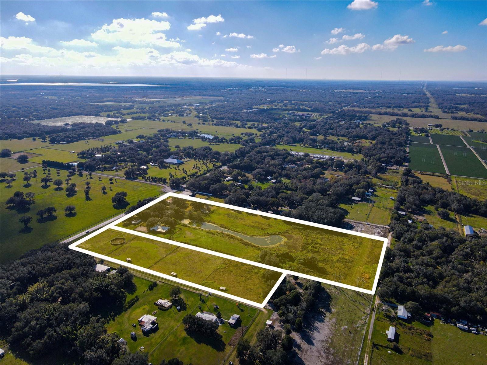 Listing photo id 1 for 8719 & 8809 Lithia Pinecrest Road