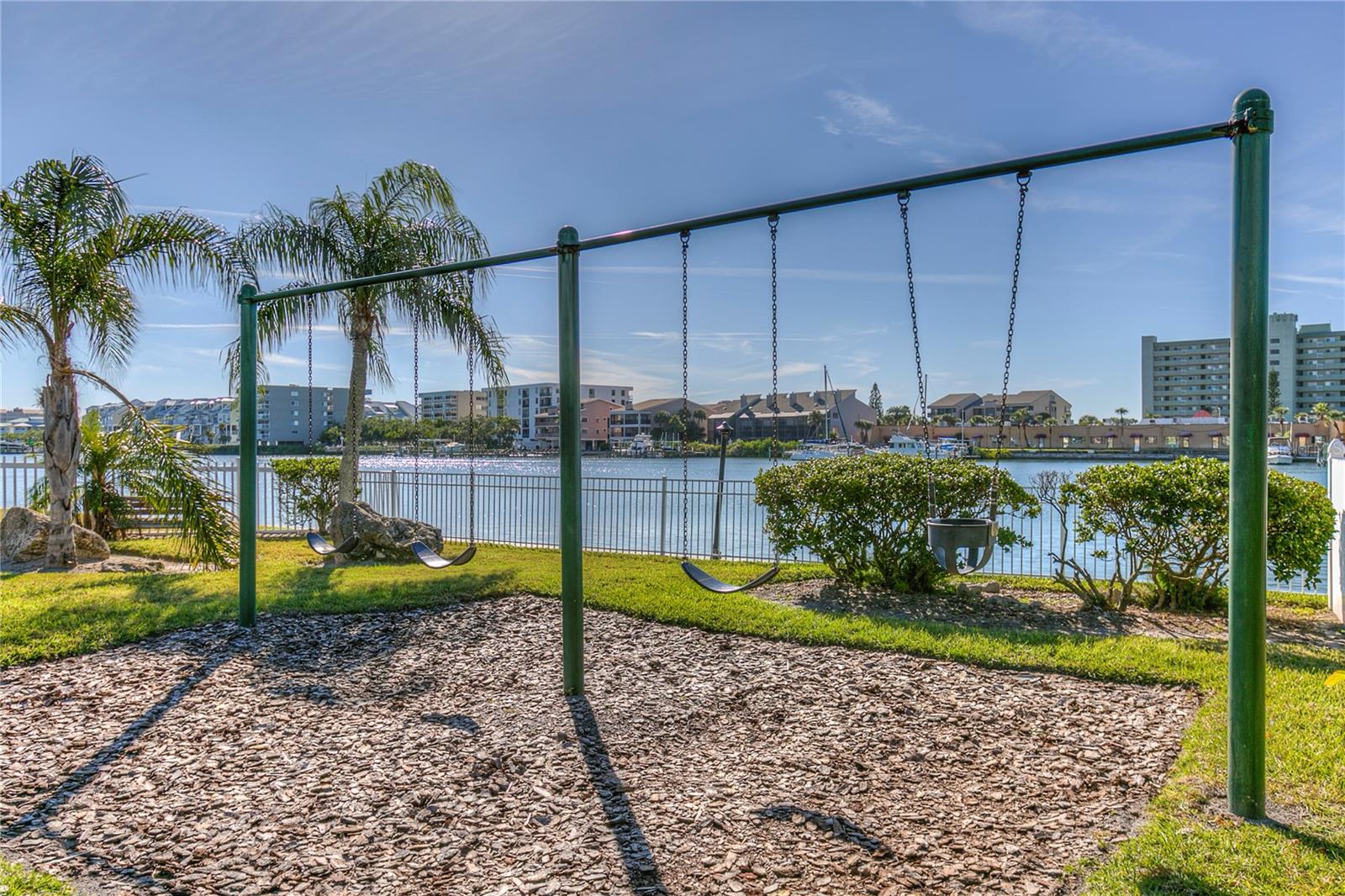 Image 38 of 60 For 10350 Imperial Point Drive W 13