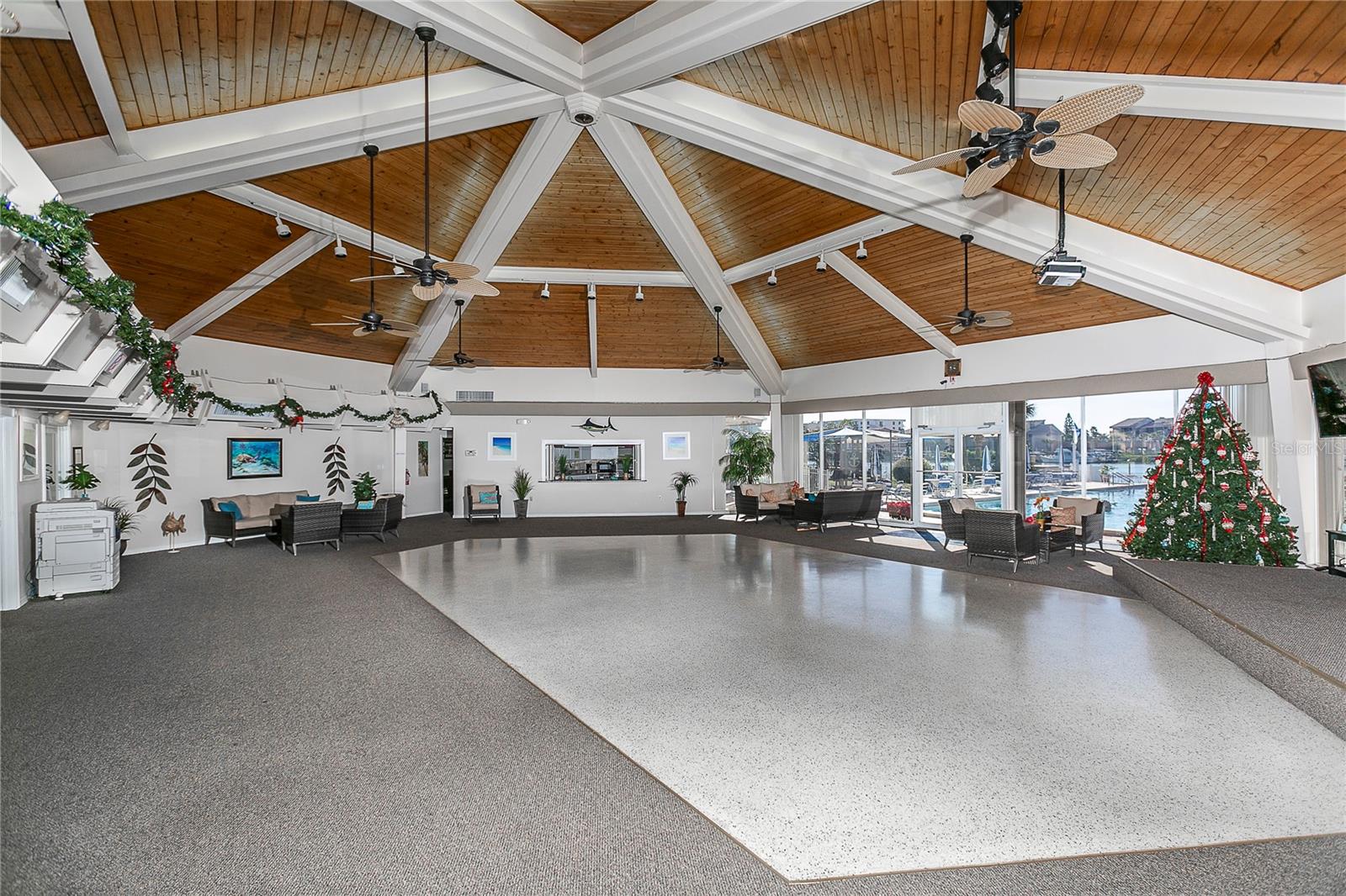 Image 43 of 60 For 10350 Imperial Point Drive W 13