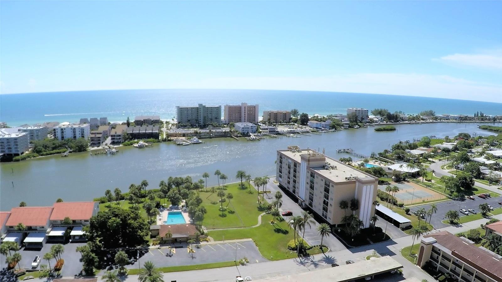 Image 54 of 60 For 10350 Imperial Point Drive W 13