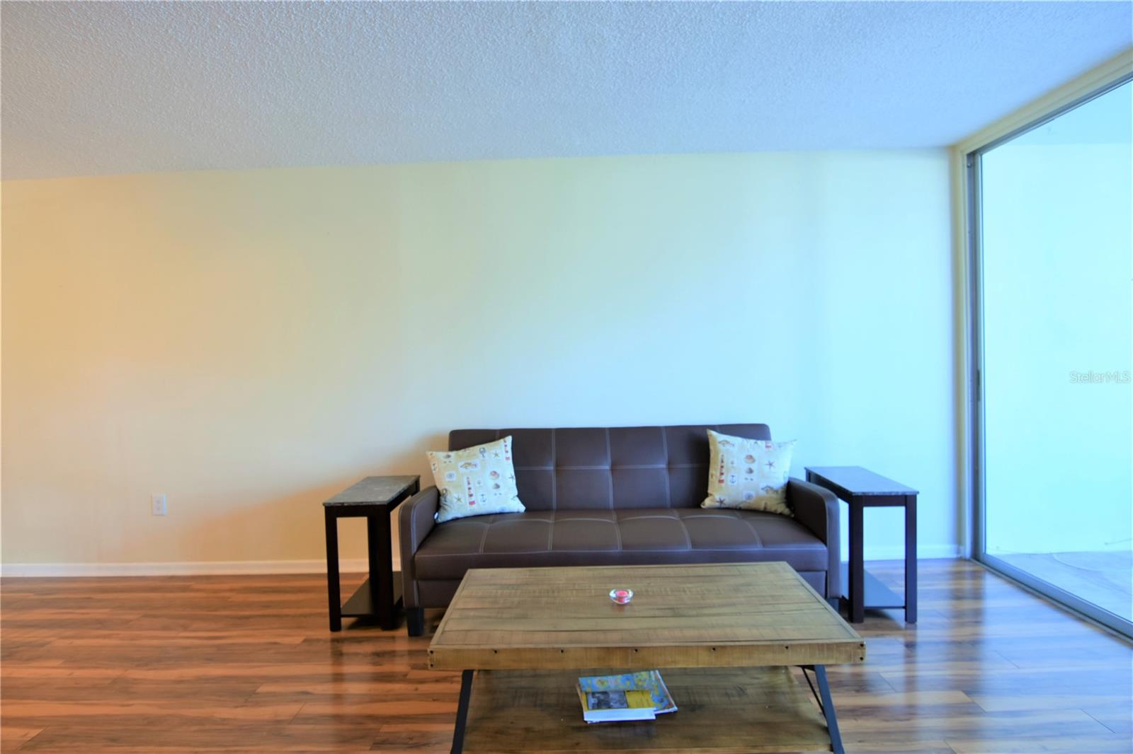 Image 9 of 60 For 10350 Imperial Point Drive W 13