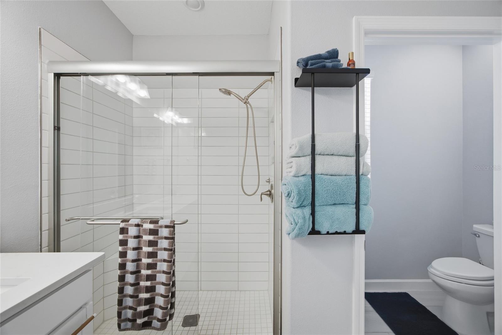 Image 17 of 44 For 16816 Shell Bay Drive