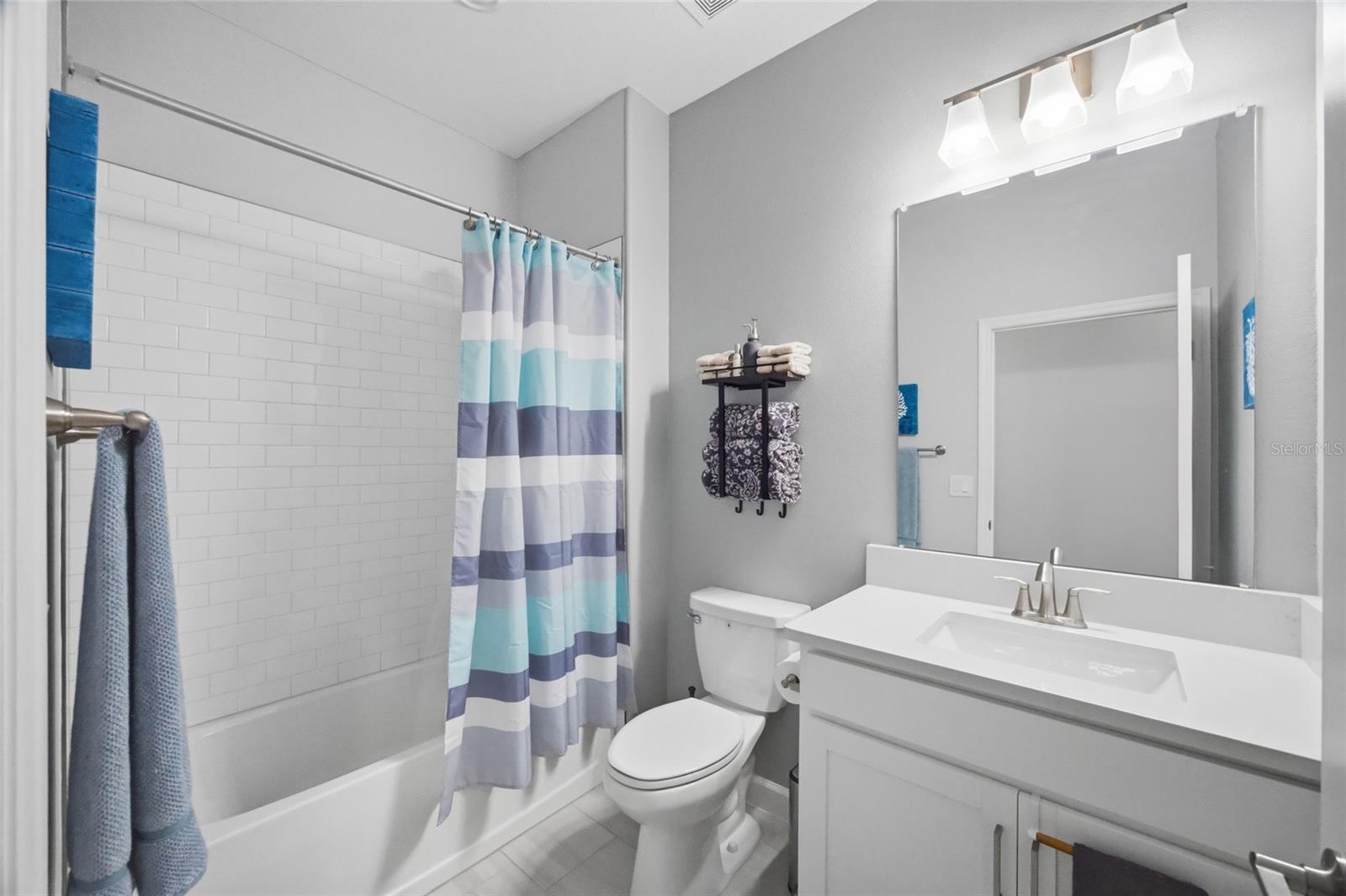 Image 20 of 44 For 16816 Shell Bay Drive