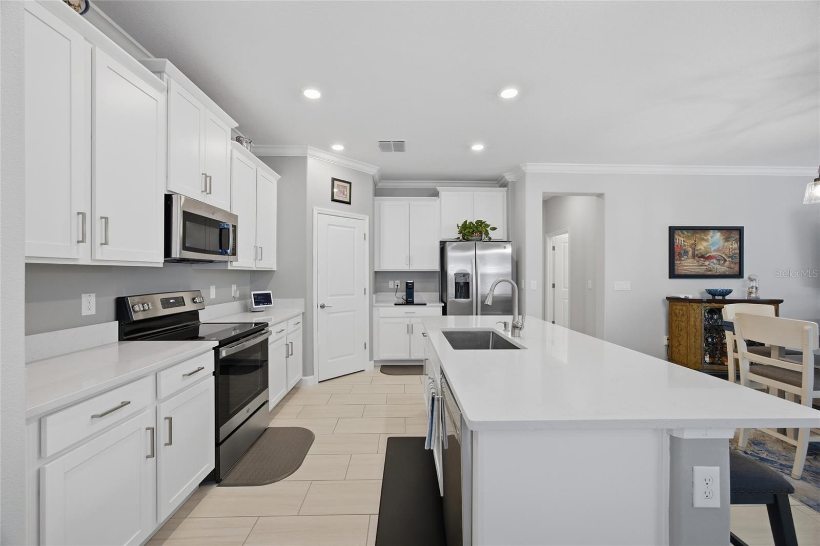 Image 7 of 44 For 16816 Shell Bay Drive