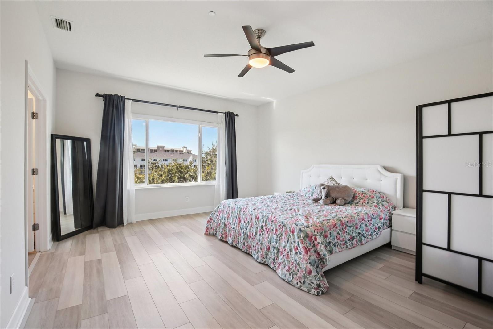 Image 18 of 36 For 7084 Conch Boulevard