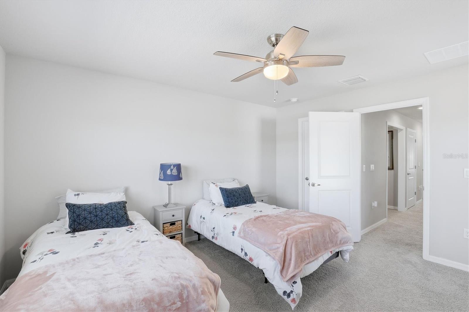 Image 35 of 62 For 5470 Riverwalk Preserve Drive