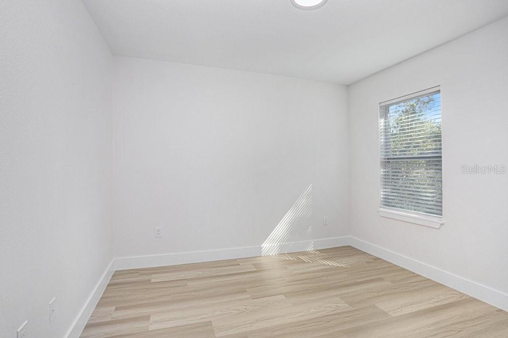 Image 26 of 42 For 10932 Carlton Fields Drive