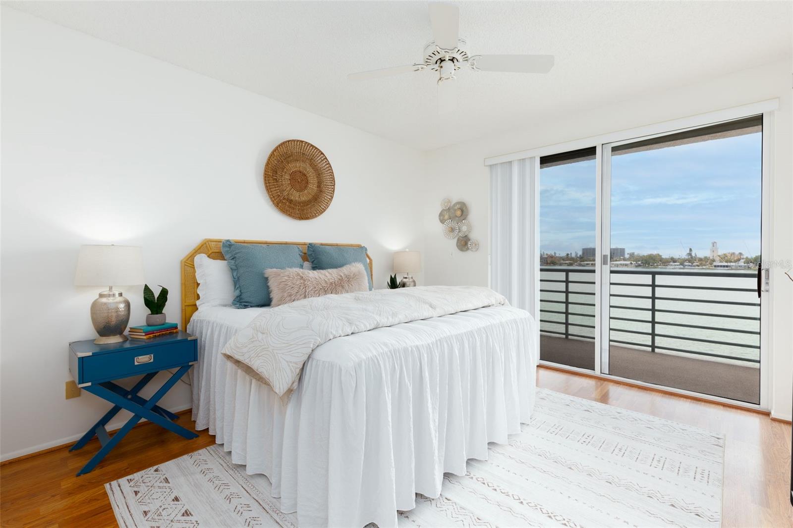 Image 14 of 53 For 8000 Sailboat Key Boulevard S 202