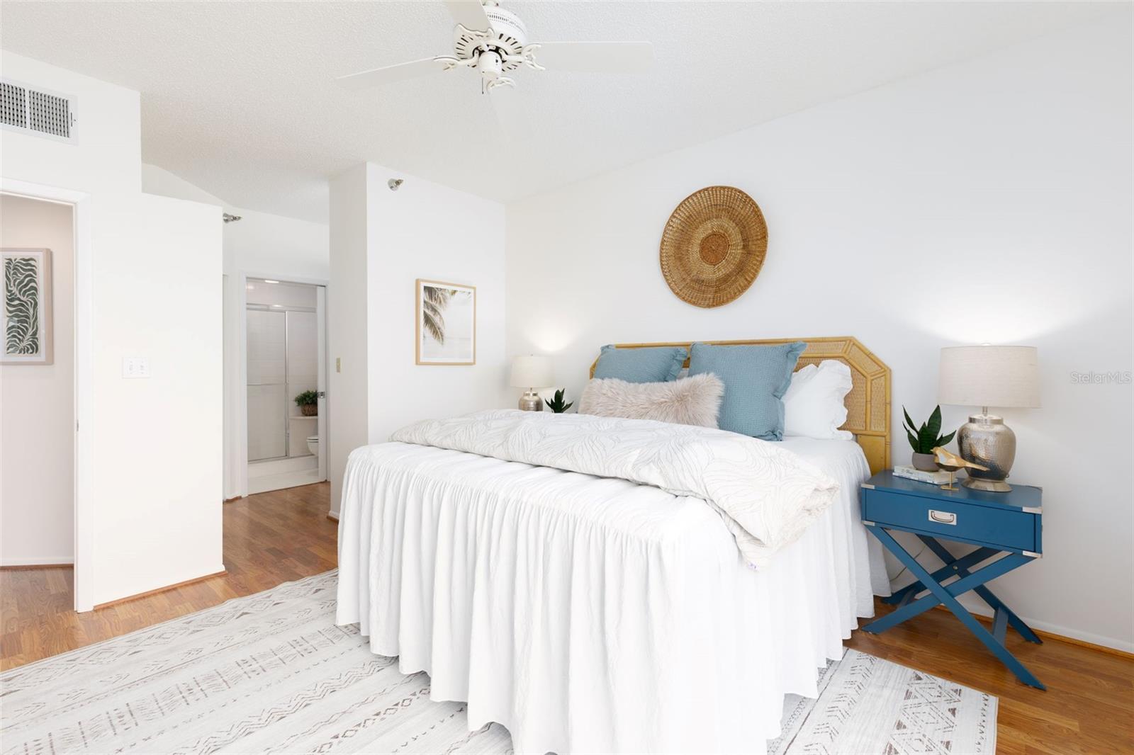 Image 17 of 53 For 8000 Sailboat Key Boulevard S 202