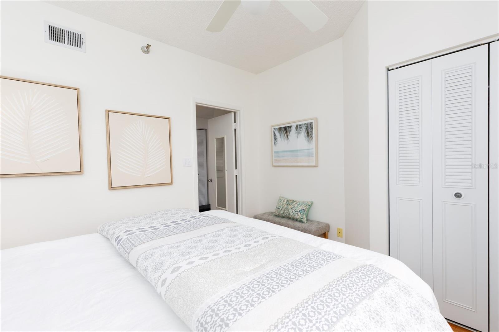 Image 24 of 53 For 8000 Sailboat Key Boulevard S 202