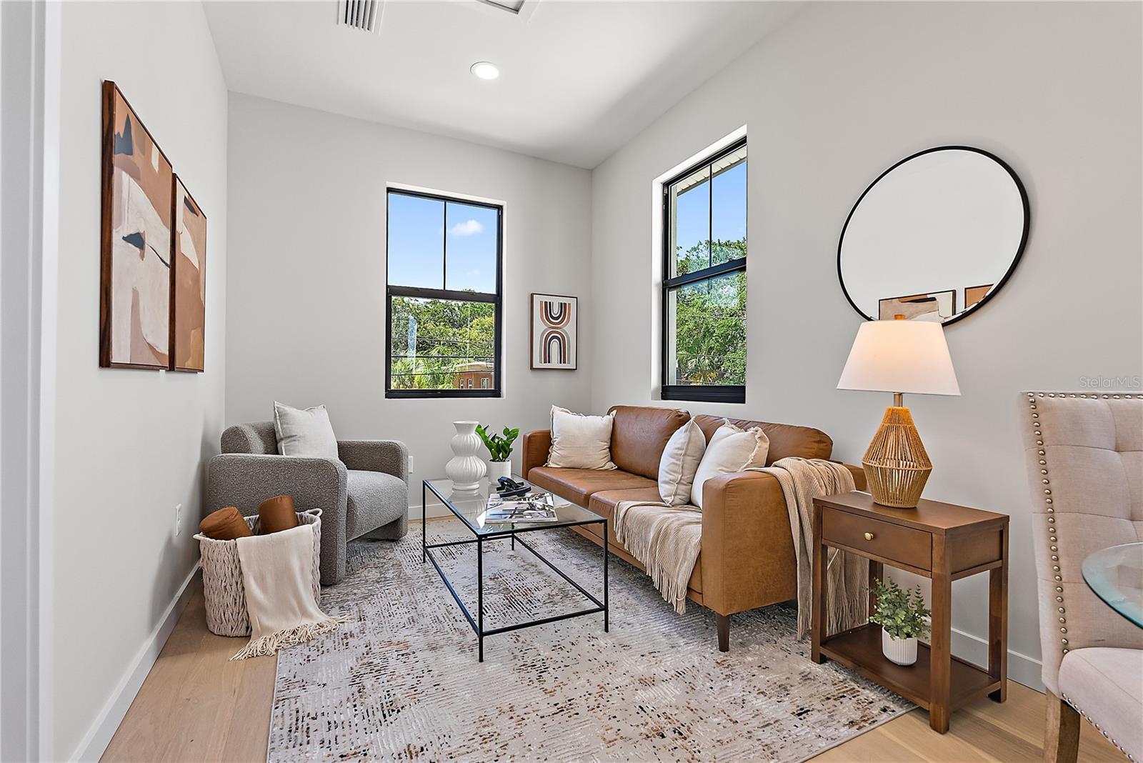 Image 25 of 32 For 429 11th Avenue S