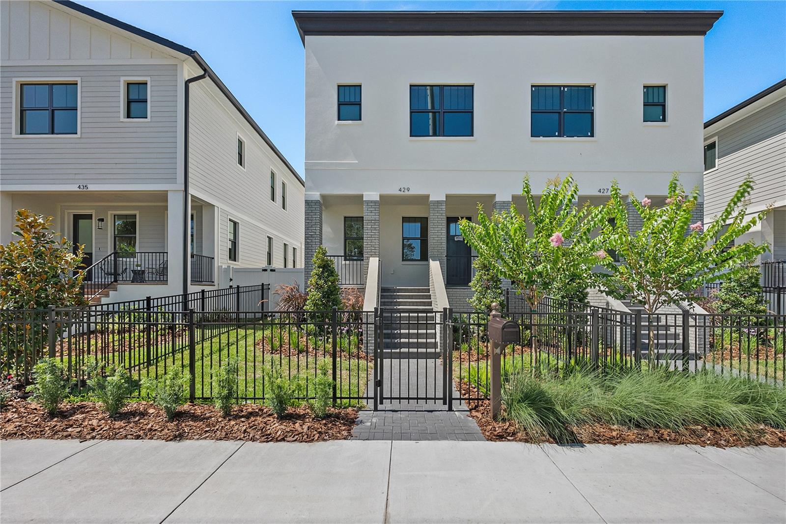 Image 32 of 32 For 429 11th Avenue S