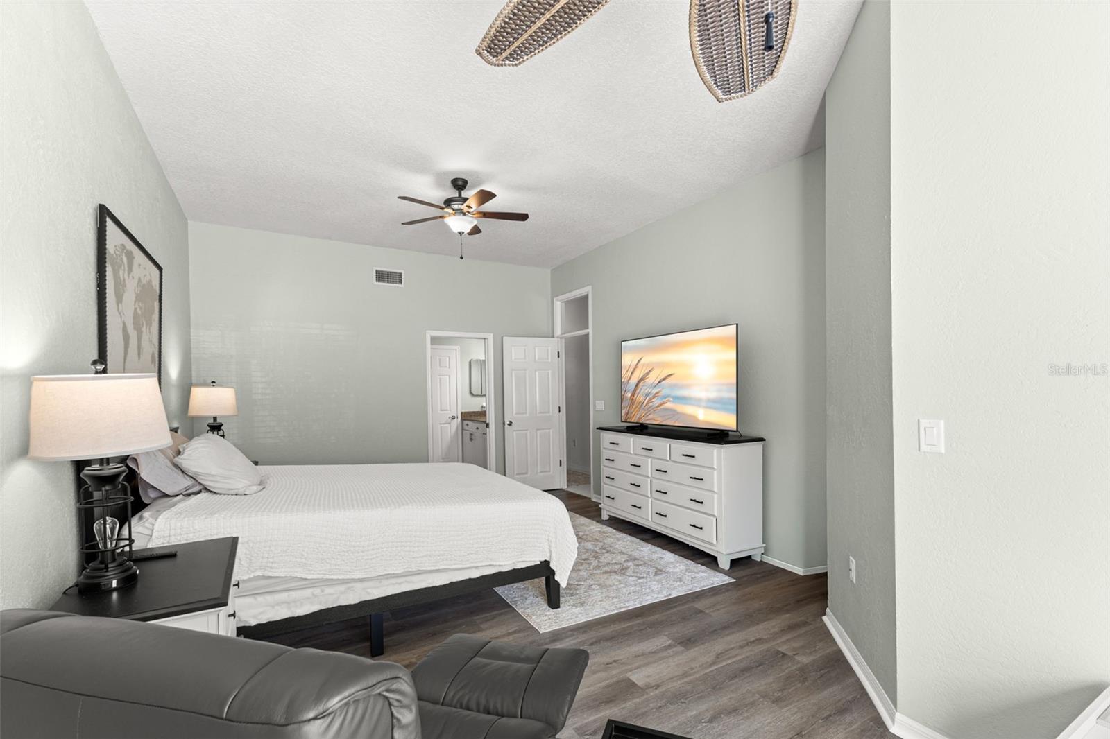 Image 25 of 45 For 1717 Arabian Lane