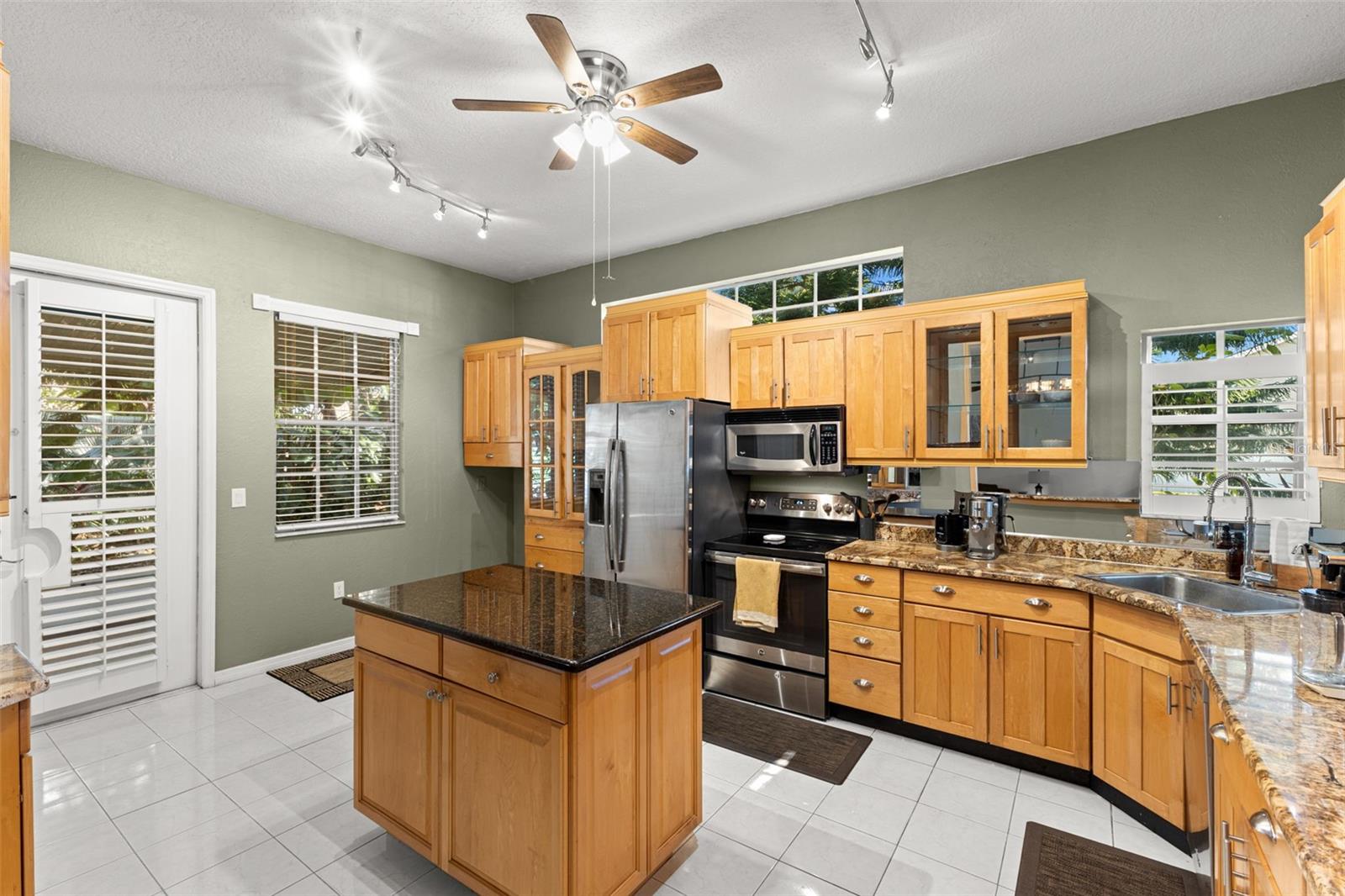 Image 7 of 45 For 1717 Arabian Lane