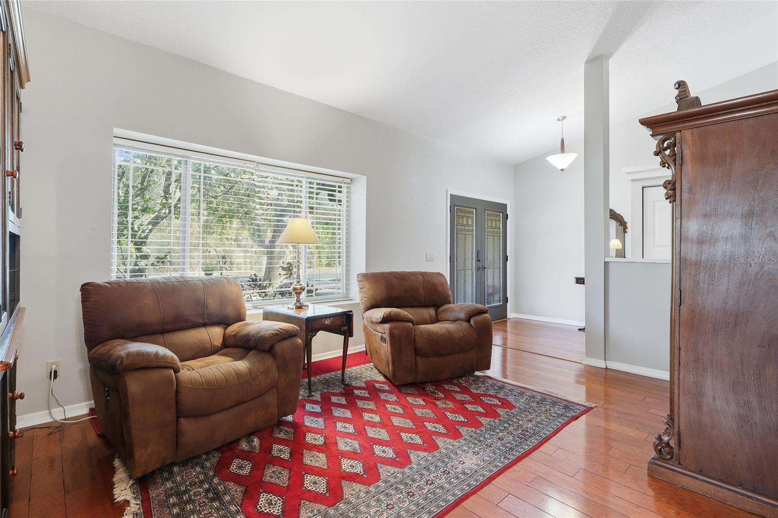 Image 4 of 30 For 3488 Ridge Boulevard