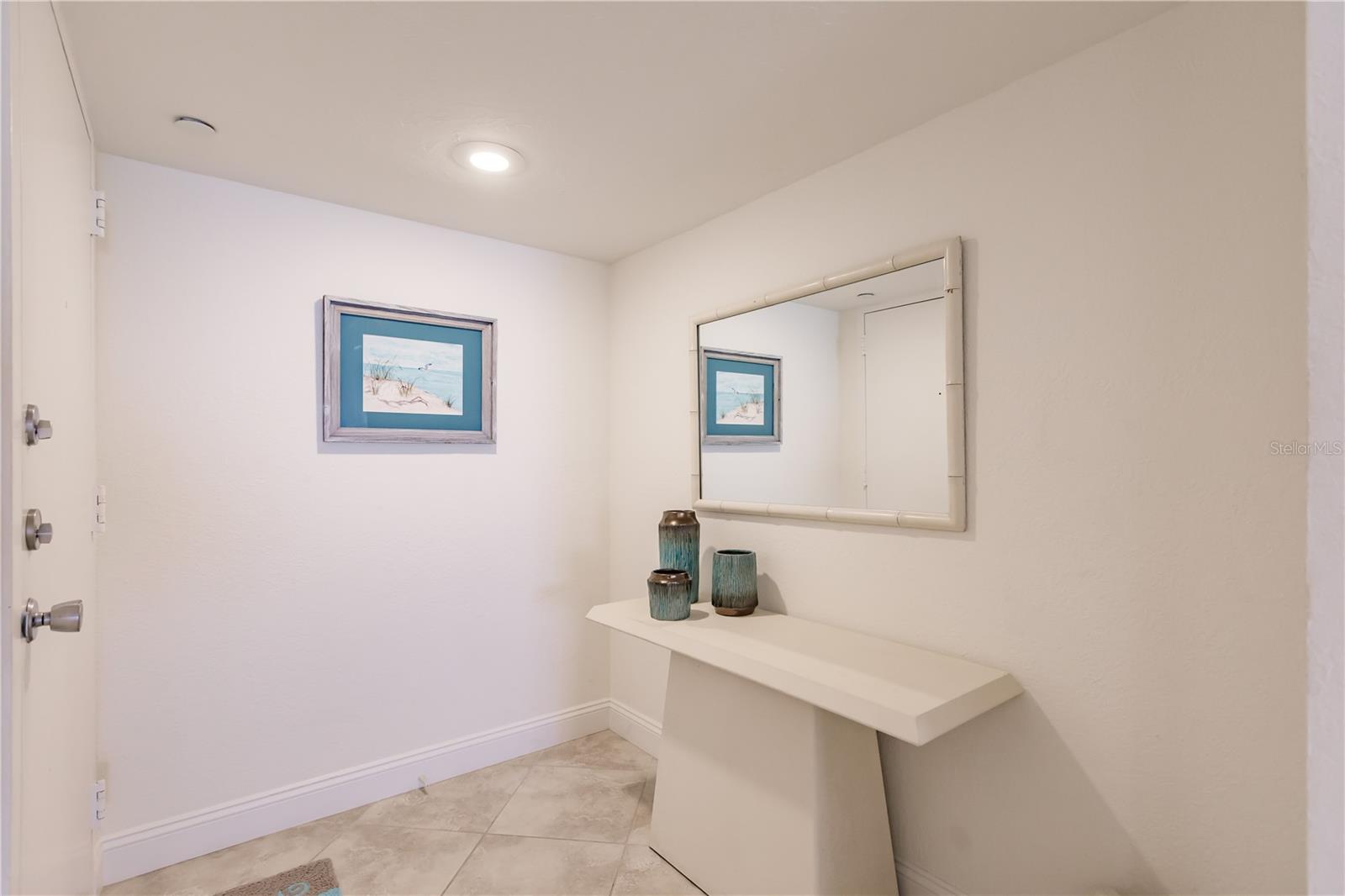 Image 2 of 31 For 1055 Peppertree Drive 405aa