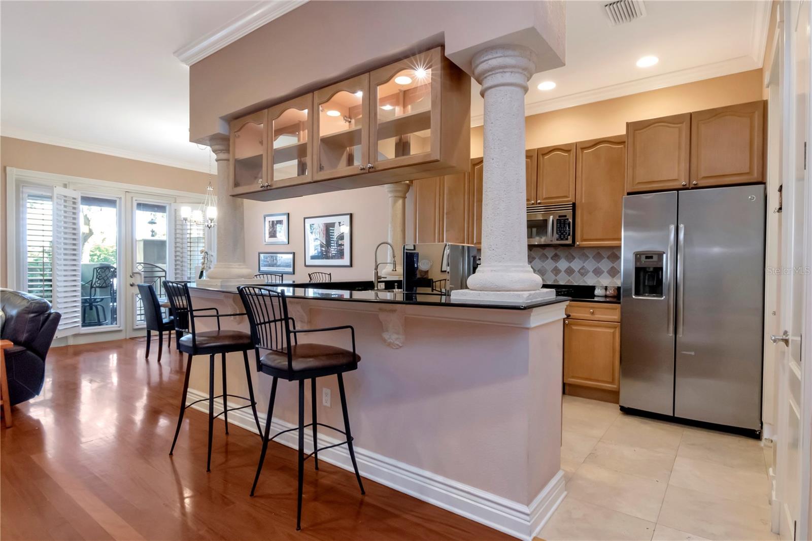 Image 10 of 36 For 4907 Bayshore Boulevard 103