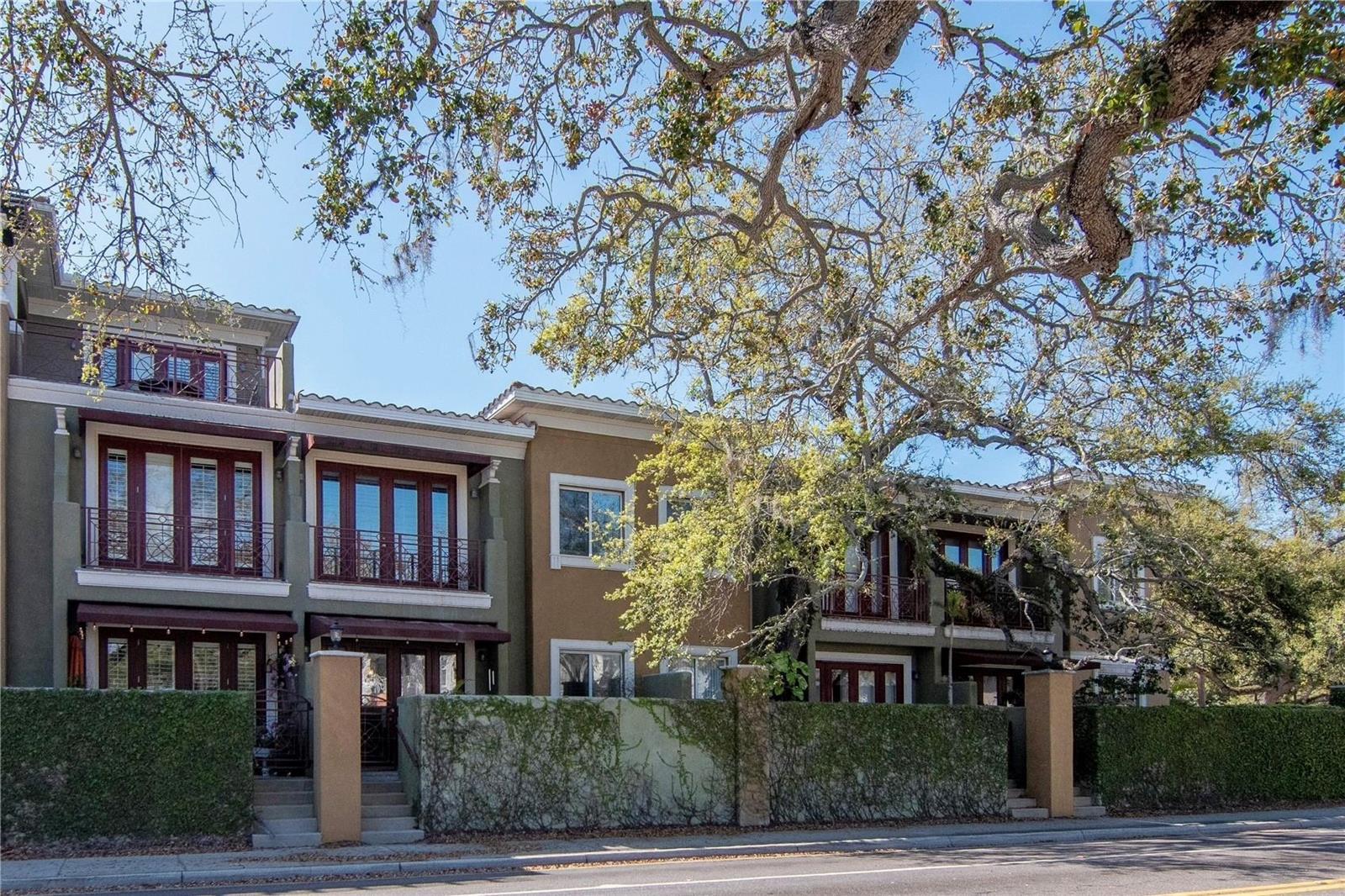 Image 3 of 36 For 4907 Bayshore Boulevard 103