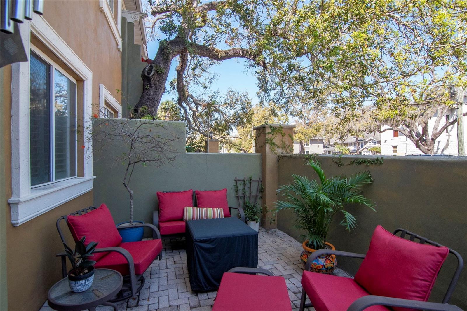 Image 32 of 36 For 4907 Bayshore Boulevard 103