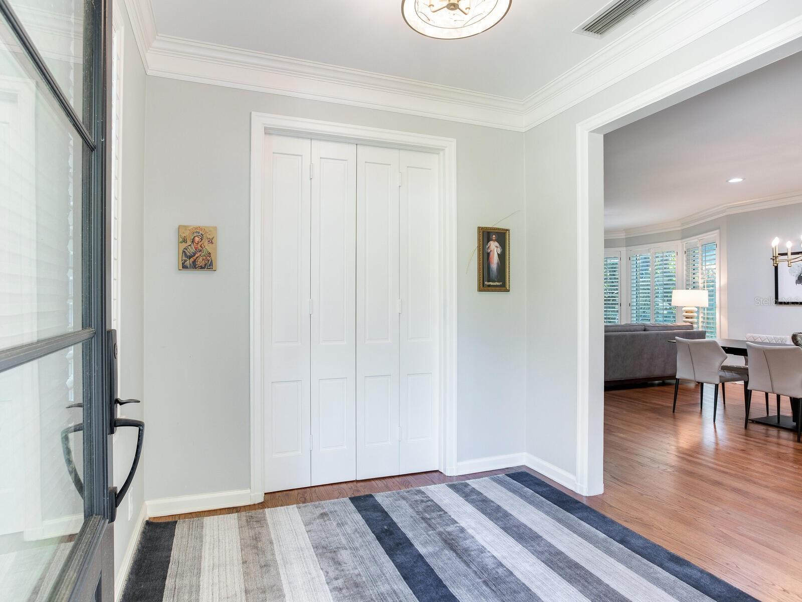 Image 10 of 48 For 3401 Almeria Avenue